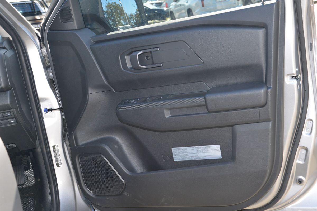 2025 Mitsubishi Triton GLX MV 4X4