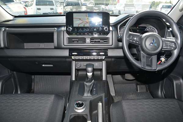 2025 Mitsubishi Triton GLX MV 4X4