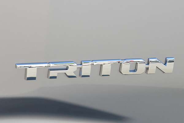 2025 Mitsubishi Triton GLX MV 4X4