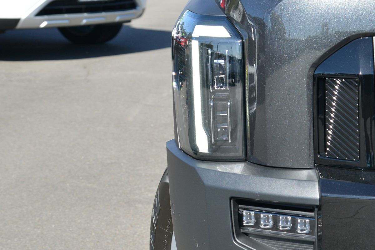 2025 Kia Tasman X-Line TK 4X4