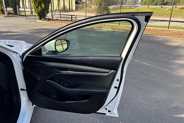 2024 Mazda 3 G20 Touring BP Series