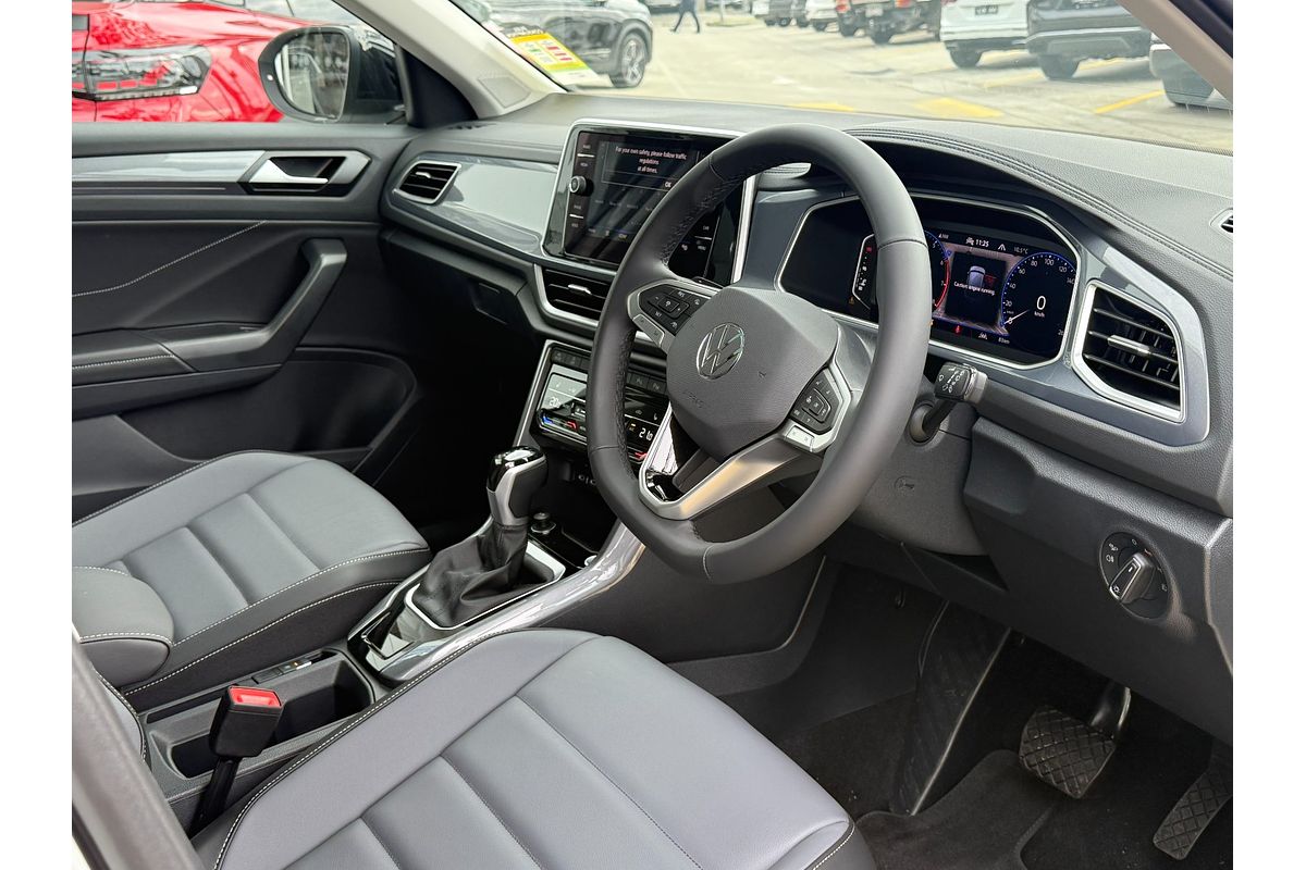 2025 Volkswagen T-Roc 110TSI Style D11