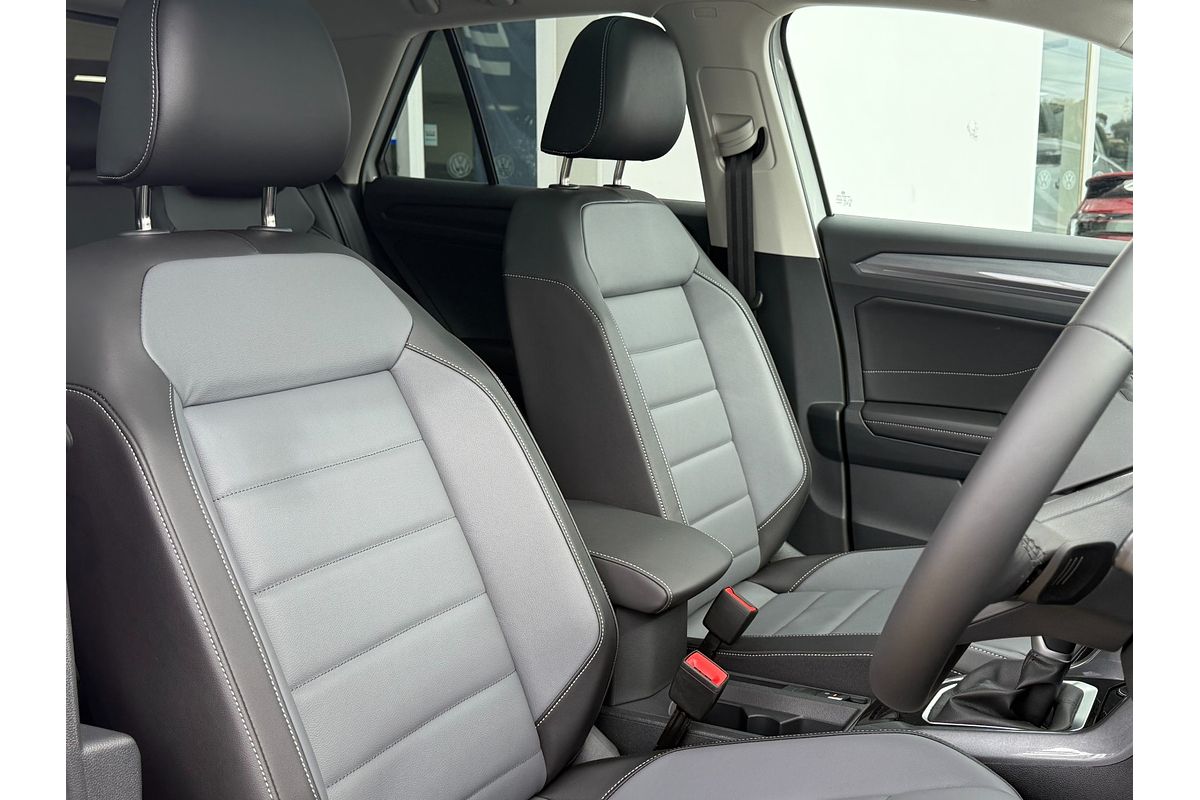 2025 Volkswagen T-Roc 110TSI Style D11