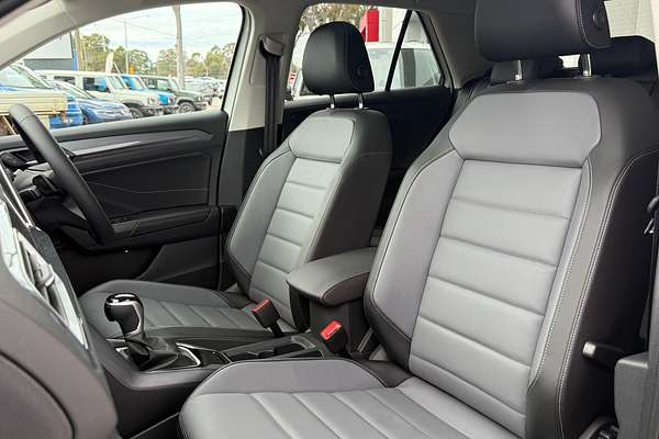 2025 Volkswagen T-Roc 110TSI Style D11