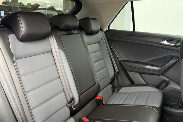 2025 Volkswagen T-Roc 110TSI Style D11