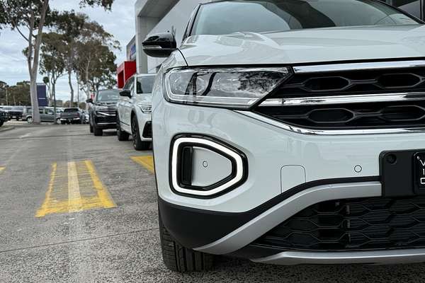 2025 Volkswagen T-Roc 110TSI Style D11