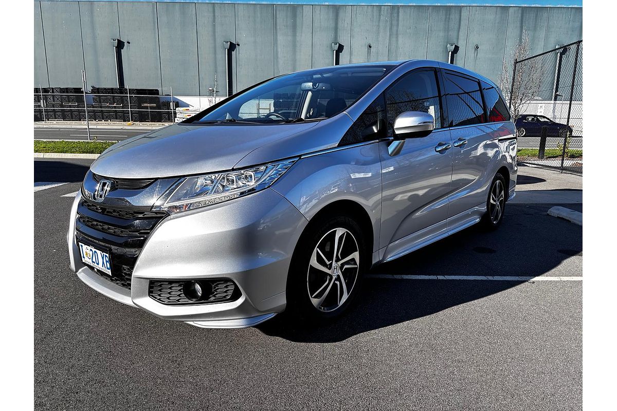 2017 Honda Odyssey VTi-L 5th Gen