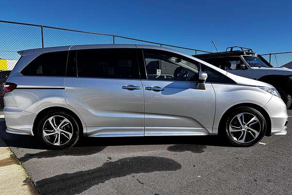 2017 Honda Odyssey VTi-L 5th Gen