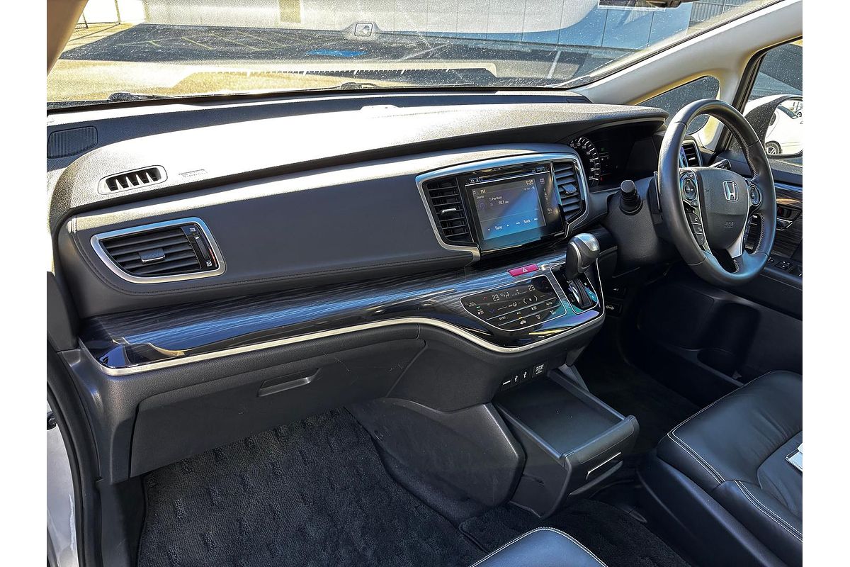 2017 Honda Odyssey VTi-L 5th Gen