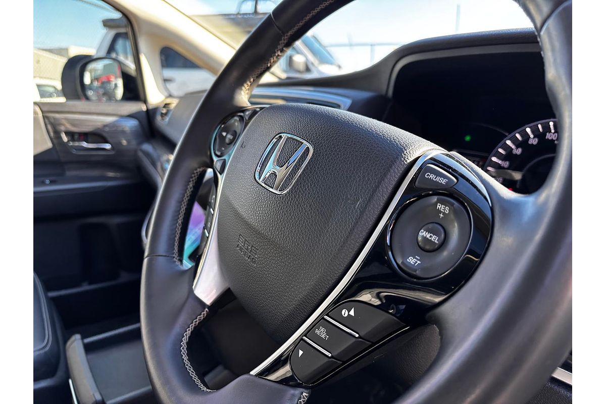 2017 Honda Odyssey VTi-L 5th Gen
