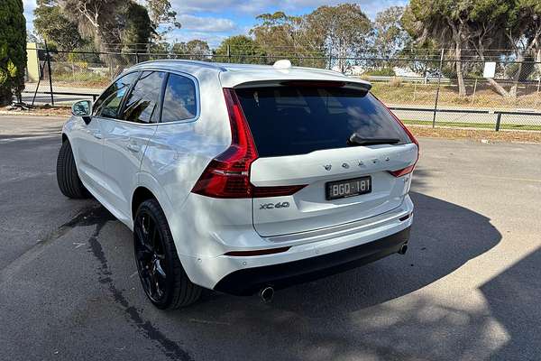 2020 Volvo XC60 T5 Momentum