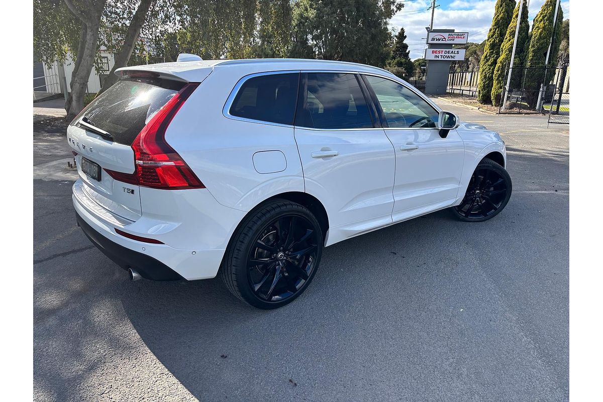 2020 Volvo XC60 T5 Momentum