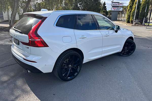 2020 Volvo XC60 T5 Momentum