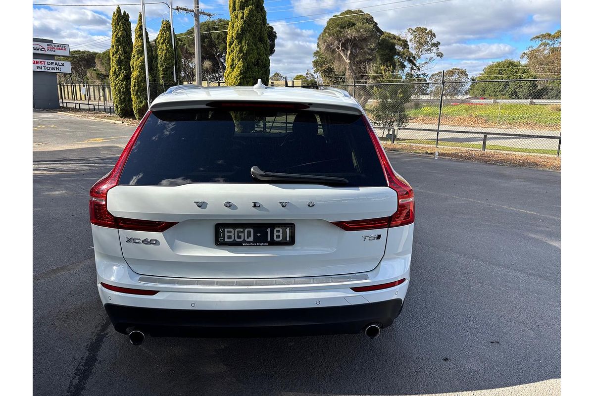 2020 Volvo XC60 T5 Momentum