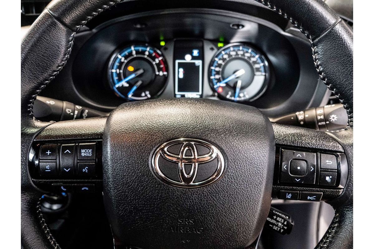 2024 Toyota Hilux Rogue 48V GUN126R 4X4