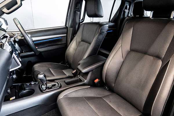 2024 Toyota Hilux Rogue 48V GUN126R 4X4