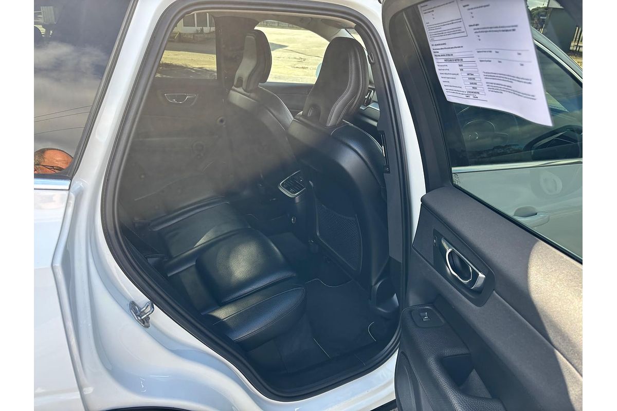 2020 Volvo XC60 T5 Momentum