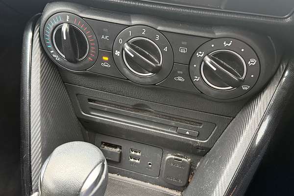 2010 Mazda 2 Genki DE Series 1