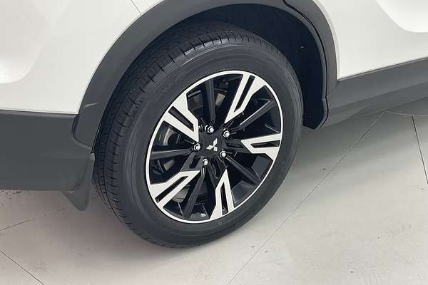 2024 Mitsubishi Eclipse Cross LS YB
