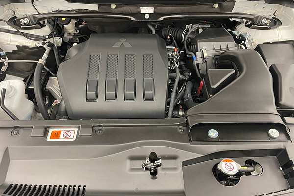 2024 Mitsubishi Eclipse Cross LS YB