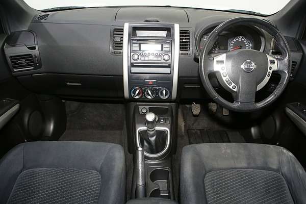 2013 Nissan X-TRAIL ST T31