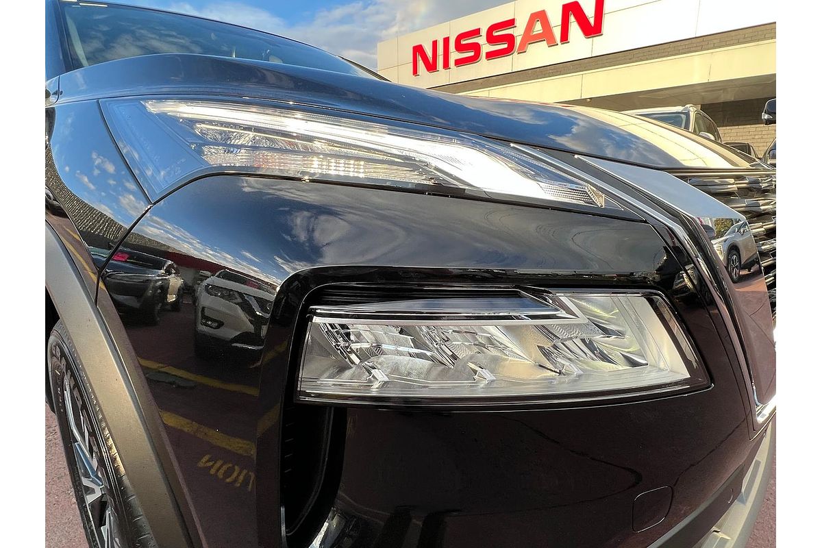 2025 Nissan X-TRAIL ST-L T33