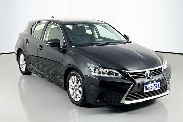2017 Lexus CT CT200h Luxury ZWA10R