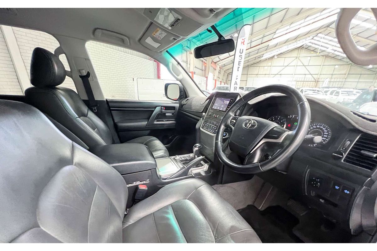 2018 Toyota Landcruiser GXL VDJ200R