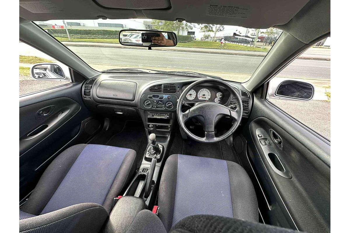 2002 Mitsubishi Lancer MR CE2