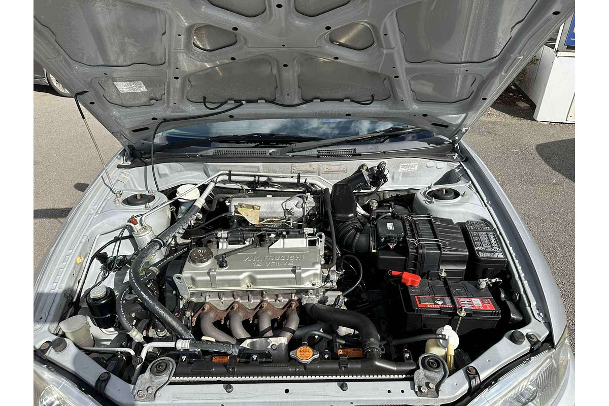 2002 Mitsubishi Lancer MR CE2