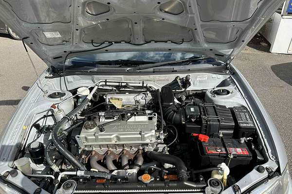 2002 Mitsubishi Lancer MR CE2