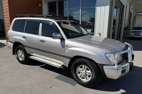 2003 Toyota Landcruiser GXL UZJ100R