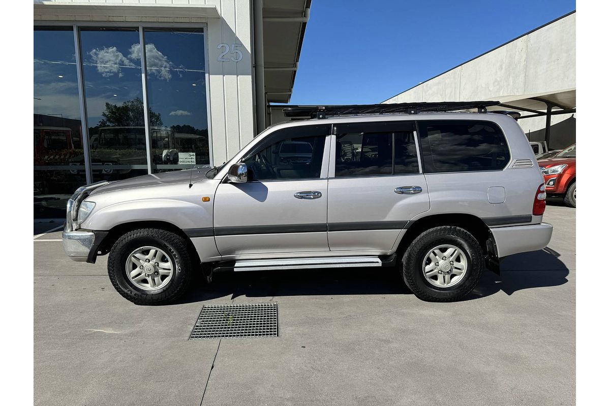 2003 Toyota Landcruiser GXL UZJ100R