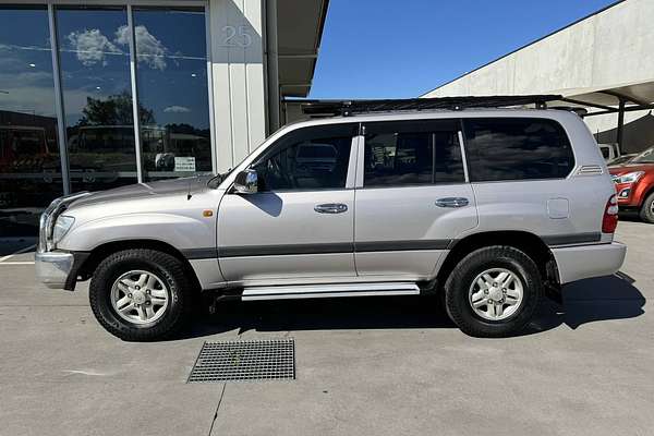 2003 Toyota Landcruiser GXL UZJ100R