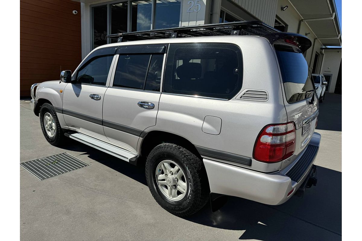 2003 Toyota Landcruiser GXL UZJ100R