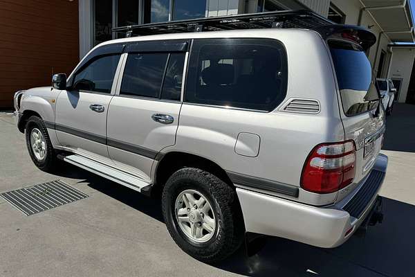 2003 Toyota Landcruiser GXL UZJ100R