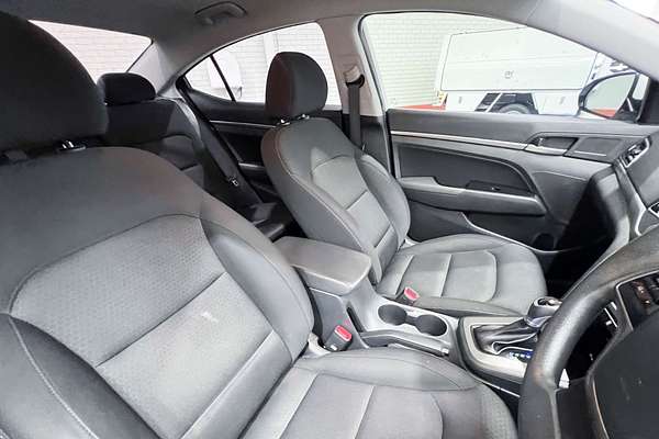 2017 Hyundai Elantra Active AD