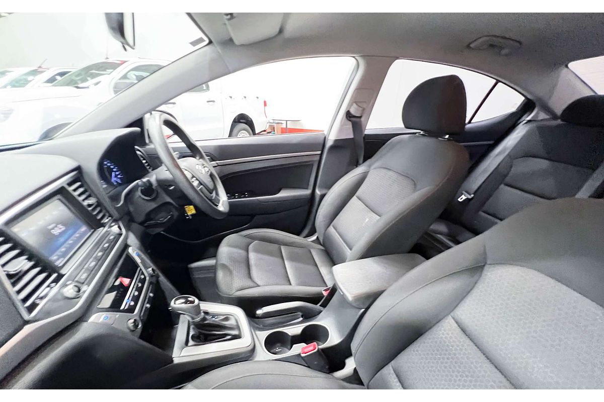 2017 Hyundai Elantra Active AD