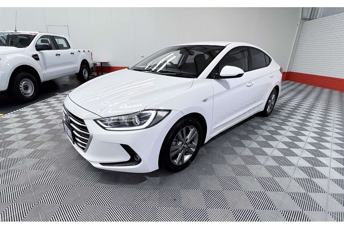 2017 Hyundai Elantra Active AD