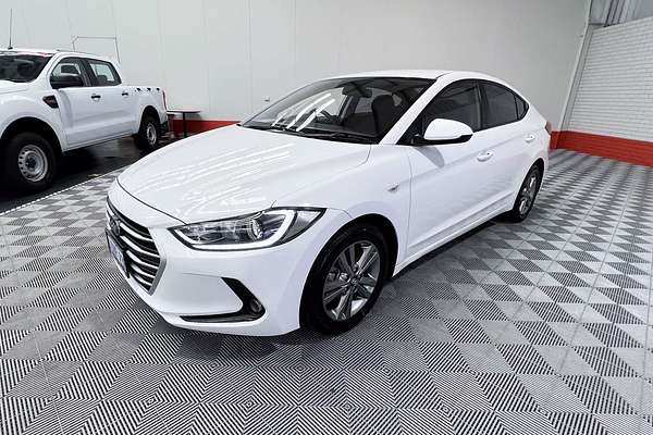2017 Hyundai Elantra Active AD