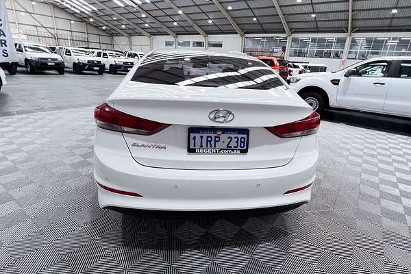 2017 Hyundai Elantra Active AD