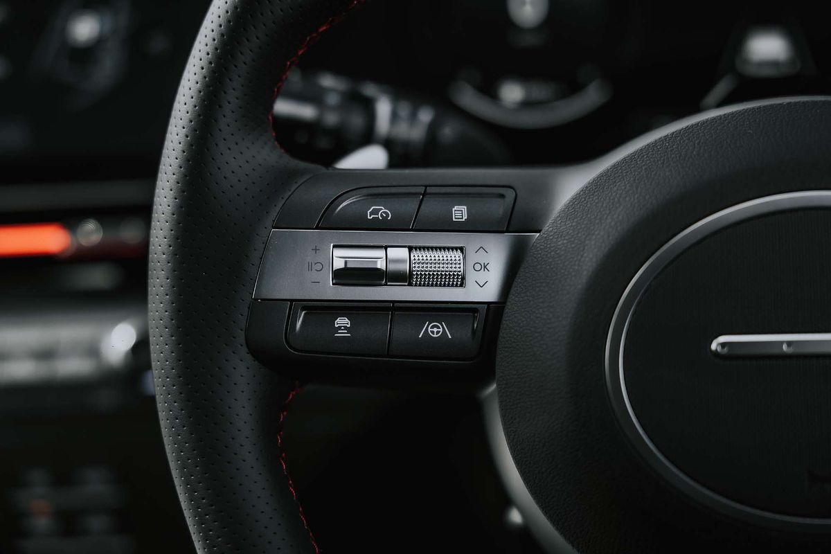 2025 Hyundai Kona Premium N Line SX2.V3