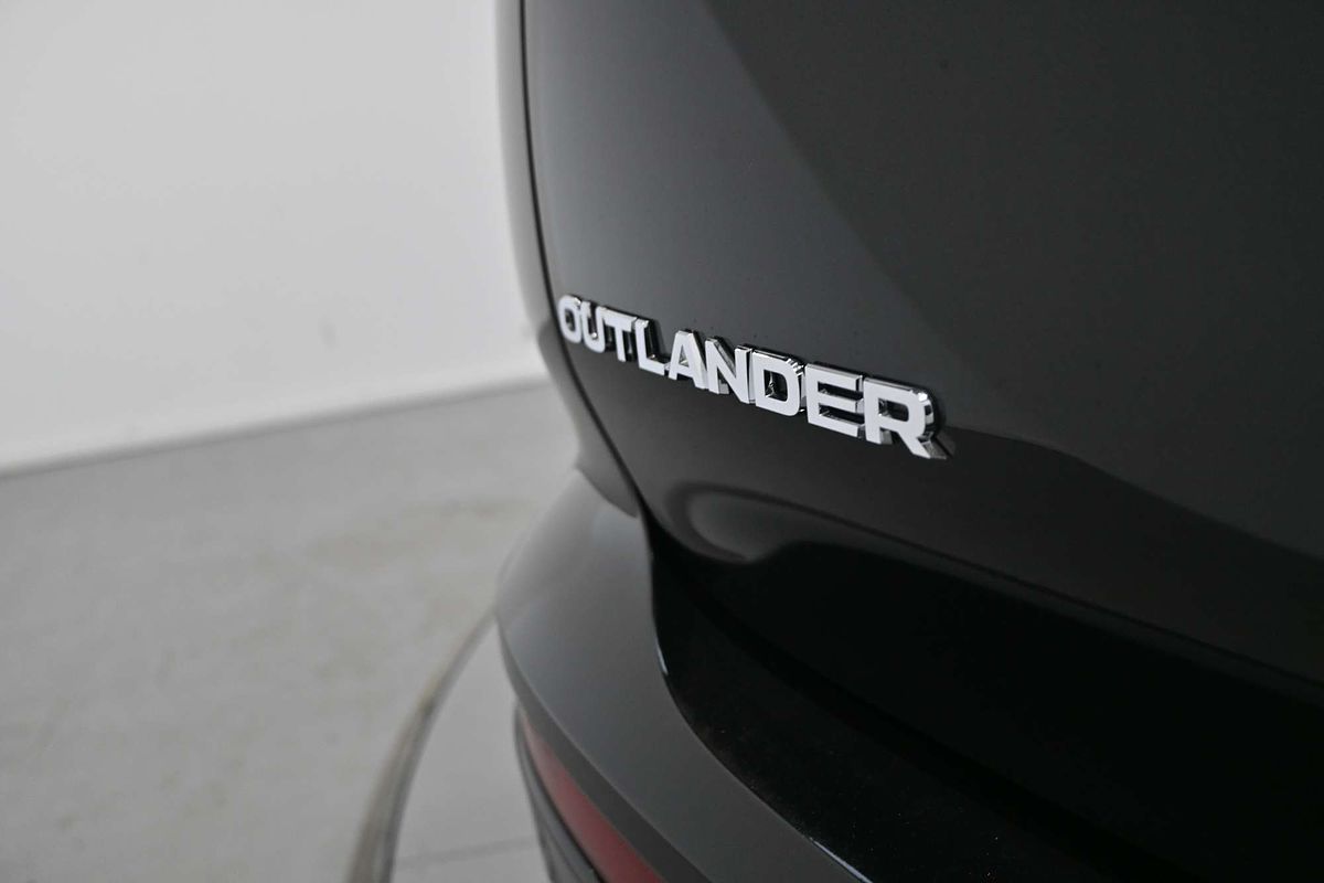 2025 Mitsubishi Outlander Aspire ZM