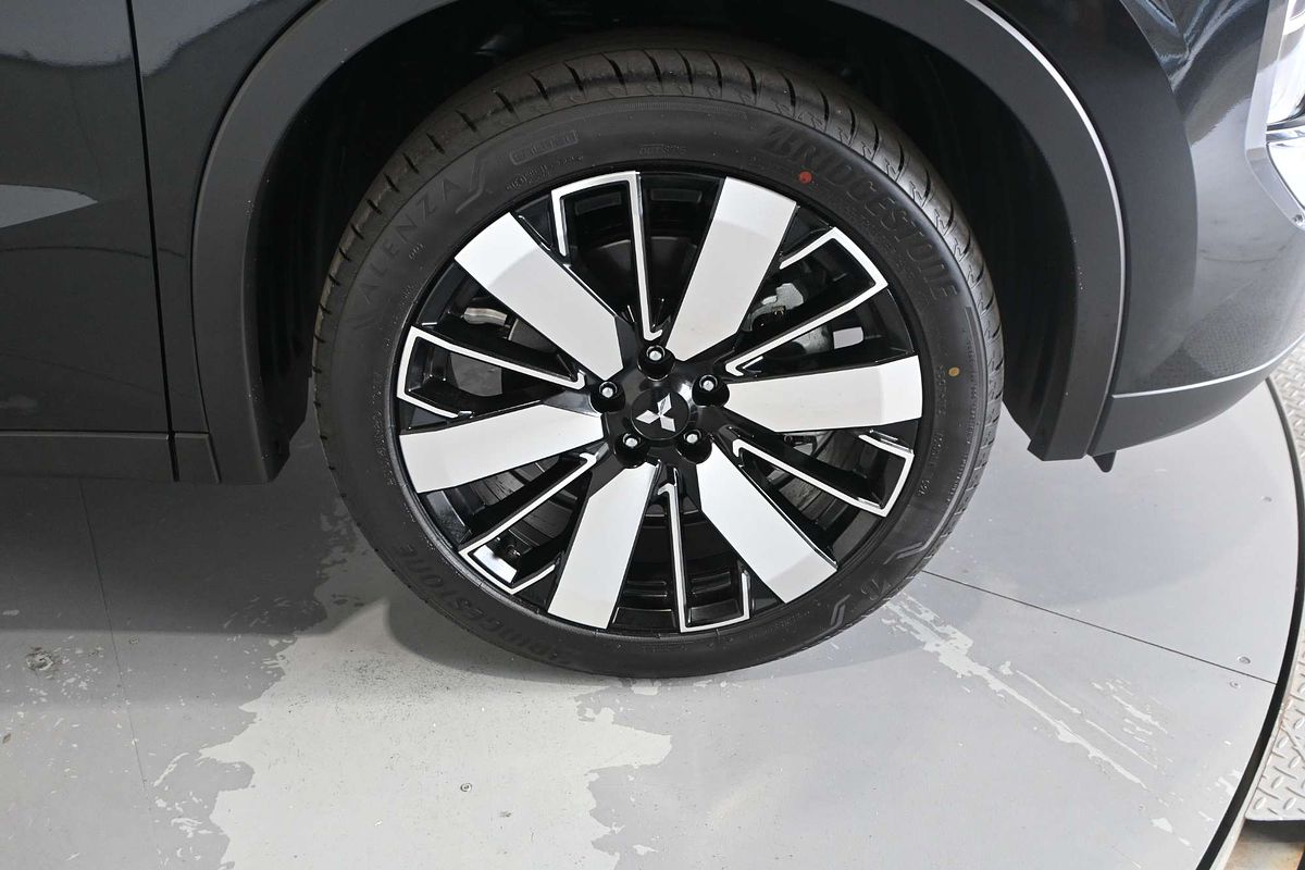 2025 Mitsubishi Outlander Aspire ZM