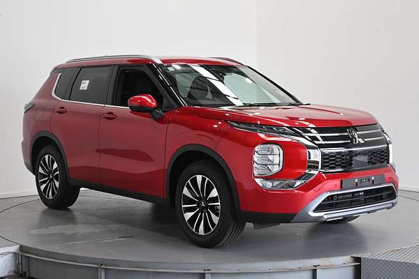2025 Mitsubishi Outlander LS ZM