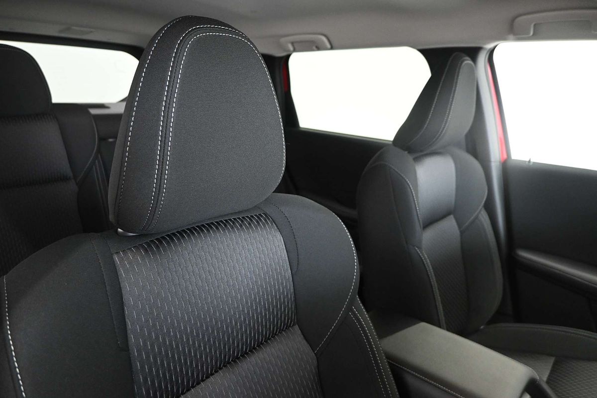 2025 Mitsubishi Outlander LS ZM