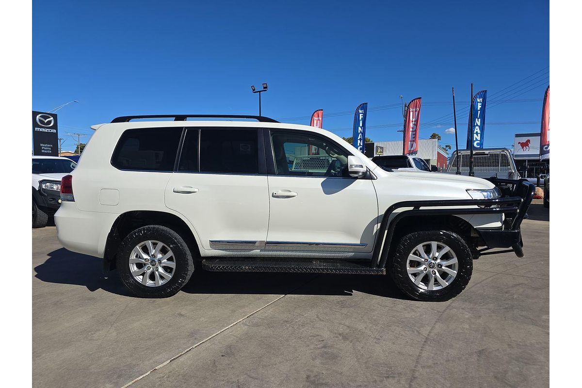 2019 Toyota Landcruiser Sahara VDJ200R