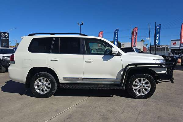 2019 Toyota Landcruiser Sahara VDJ200R