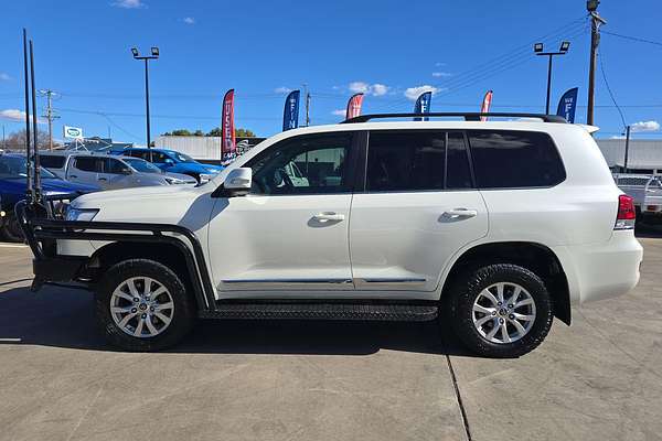 2019 Toyota Landcruiser Sahara VDJ200R