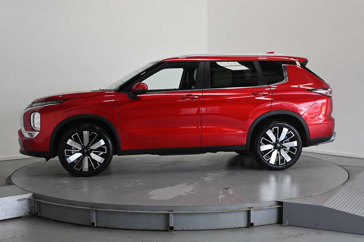 2025 Mitsubishi Outlander Aspire ZM